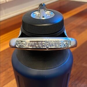 GrowlerWerks Black and Silver Growler